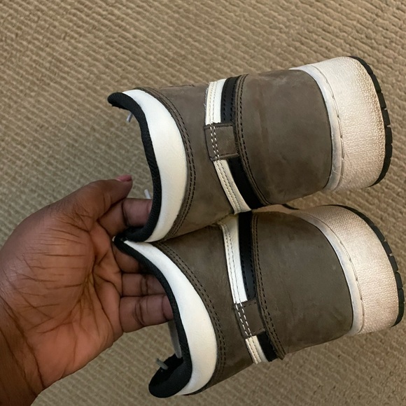 Air Jordan 1 Retro High OG Dark Mocha GS 6.5 575441-105 - Picture 11 of 14